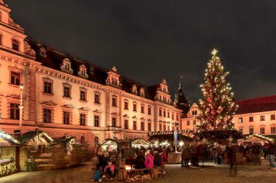 Weihnachtsmarkt auf Schloss Thurn und Taxis zu Regensburg